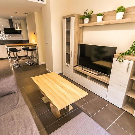 Appartamento Centrico Y Moderno Con Piscina Y Parking Jaén Esterno foto